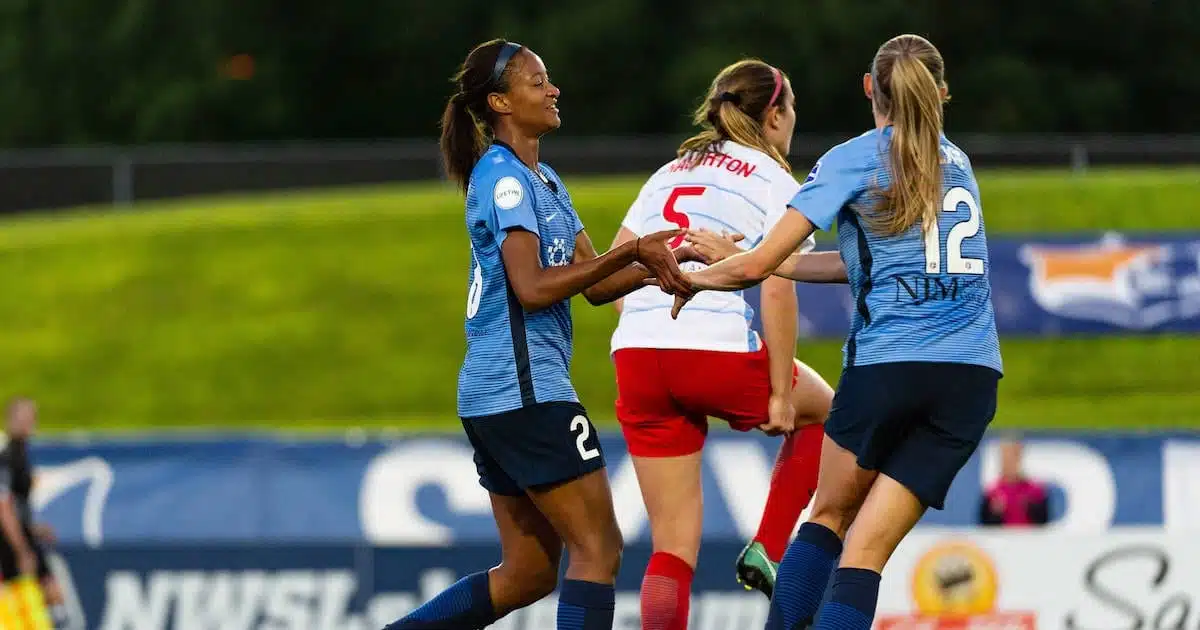Imani Dorsey Scores First Professional Goal