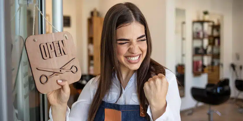 From Side Hustle to Success: Tips for Turning a Passion Project into a Thriving Business