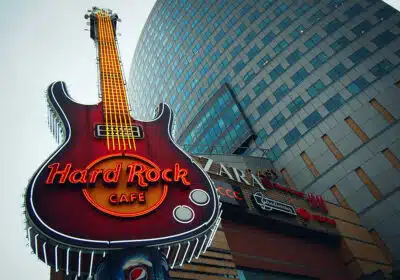 Welcome to the Experience: How Theme Restaurants Conquered America, And Then Quietly Disappeared